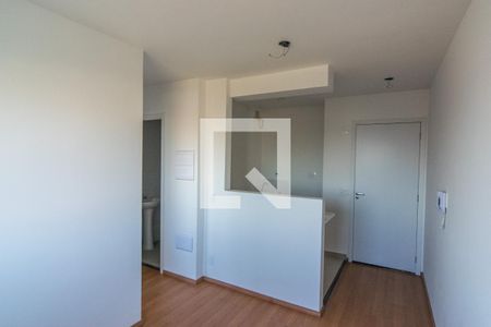 Sala de Apartamento com 2 quartos, 60m² Jardim Santa Adelia