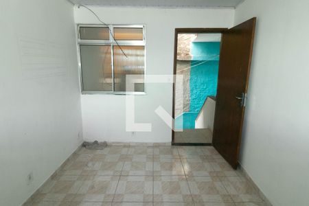 Sala de apartamento para alugar com 1 quarto, 35m² em Olavo Bilac, Duque de Caxias