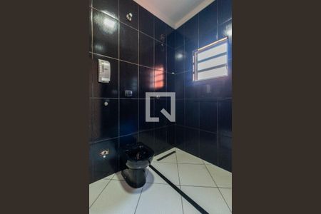 Casa para alugar com 400m², 5 quartos e 4 vagas Casa para alugar com 400m², 5 quartos e 4 vagasBanheiro Quarto 1 - Suite