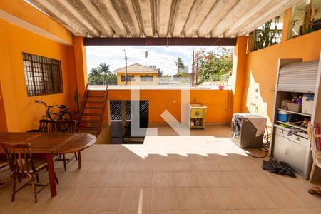 Casa à venda com 225m², 3 quartos e 3 vagasQuintal