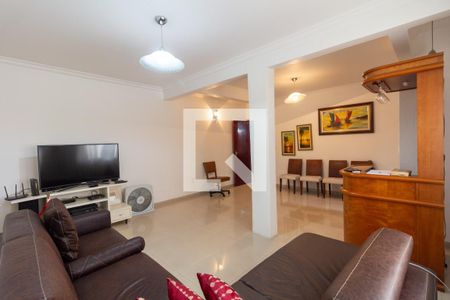 Sala de casa à venda com 3 quartos, 225m² em Ferreira, São Paulo