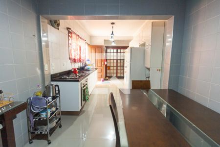 Casa à venda com 225m², 3 quartos e 3 vagasCozinha