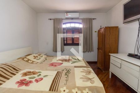 Casa à venda com 225m², 3 quartos e 3 vagasQuarto 2 - Suíte