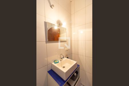 Casa à venda com 225m², 3 quartos e 3 vagasBanheiro Suíte 1