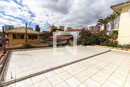 Casa à venda com 225m², 3 quartos e 3 vagasVaranda Frente