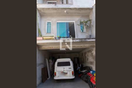 Casa à venda com 196m², 3 quartos e 4 vagas Casa à venda com 196m², 3 quartos e 4 vagasGaragem