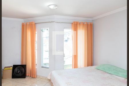 Casa à venda com 196m², 3 quartos e 4 vagas Casa à venda com 196m², 3 quartos e 4 vagasQuarto Suíte