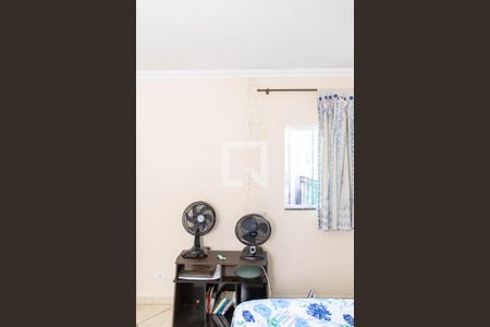 Casa à venda com 196m², 3 quartos e 4 vagas Casa à venda com 196m², 3 quartos e 4 vagasQuarto 2