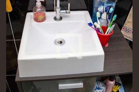 Casa à venda com 196m², 3 quartos e 4 vagas Casa à venda com 196m², 3 quartos e 4 vagasBanheiro da Suíte