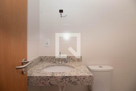 Apartamento à venda com 84m², 2 quartos e 1 vagaBanheiro Social