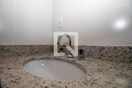 Apartamento à venda com 73m², 2 quartos e 1 vagaBanheiro Social