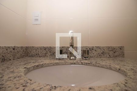 Apartamento à venda com 73m², 2 quartos e 1 vagaBanheiro da Suíte