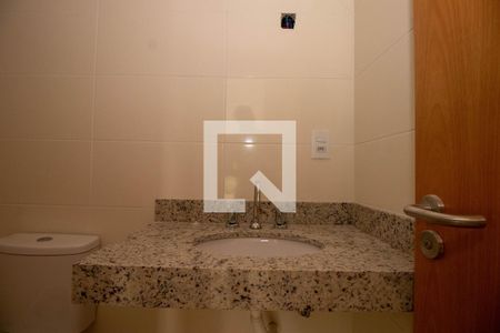 Apartamento à venda com 84m², 2 quartos e 2 vagasBanheiro da Suíte