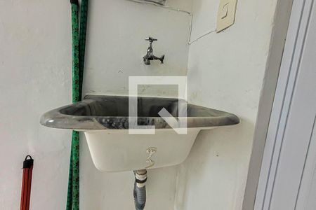 Banheiro/Area de servico de kitnet/studio para alugar com 1 quarto, 30m² em Sé, São Paulo
