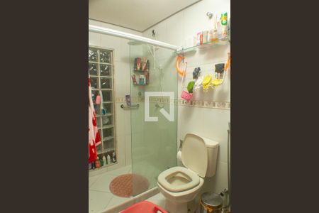 Banheiro da Suíte de casa para alugar com 2 quartos, 130m² em Jardim Alvorada, Nova Iguaçu