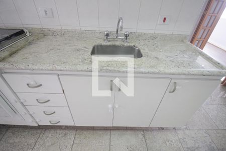 Apartamento à venda com 100m², 3 quartos e 2 vagasPia