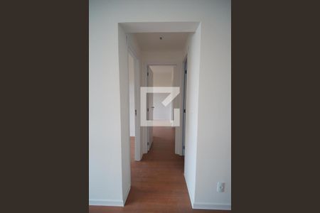 Corredor de apartamento à venda com 2 quartos, 57m² em Bom Jesus, Porto Alegre