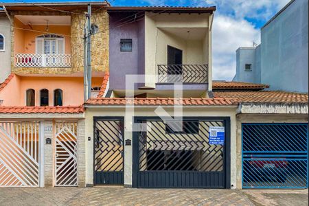 Casa à venda com 380m², 3 quartos e 4 vagasFachada