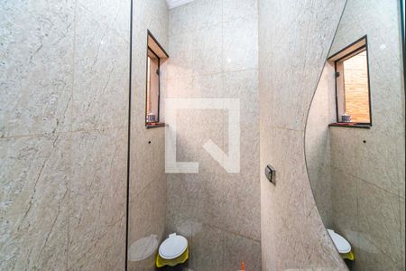 Casa à venda com 380m², 3 quartos e 4 vagasLavabo