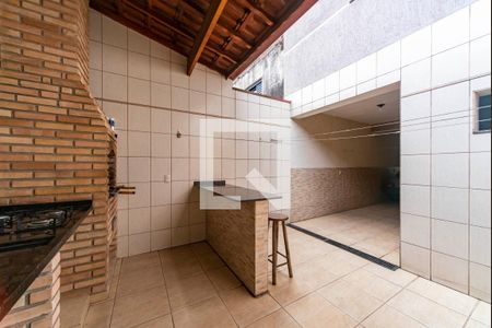 Casa à venda com 380m², 3 quartos e 4 vagasÁrea de Serviço e Churrasqueira 