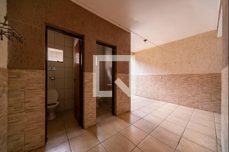 Casa à venda com 380m², 3 quartos e 4 vagasBanheiros da Garagem