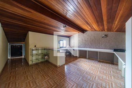 Casa à venda com 380m², 3 quartos e 4 vagasSótão