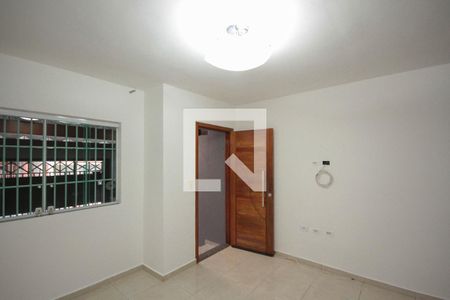 Sala de casa para alugar com 2 quartos, 80m² em Vila Antonieta, São Paulo