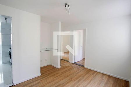 Sala  de apartamento para alugar com 2 quartos, 45m² em Jardim Maringa, São Paulo