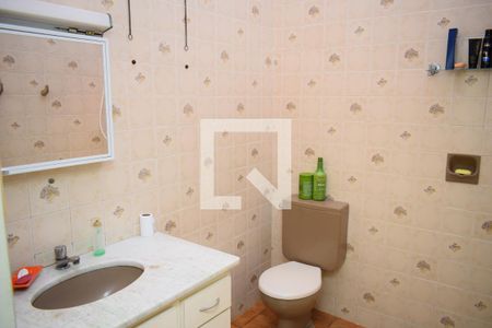 Casa à venda com 138m², 3 quartos e 2 vagasBanheiro social