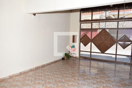 Casa à venda com 138m², 3 quartos e 2 vagasGaragem