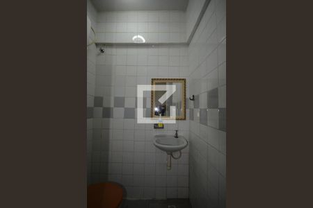 Casa à venda com 250m², 4 quartos e 5 vagasBanheiro de Serviço