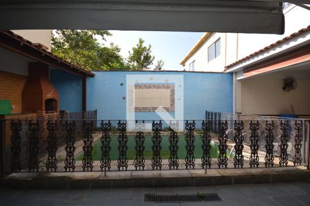 Casa à venda com 250m², 4 quartos e 5 vagasÁrea comum - Churrasqueira