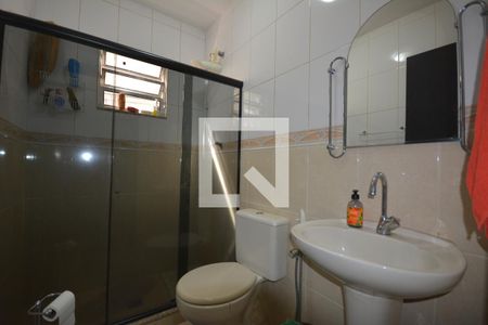 Casa à venda com 250m², 4 quartos e 5 vagasBanheiro Social