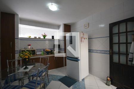 Casa à venda com 250m², 4 quartos e 5 vagasCozinha