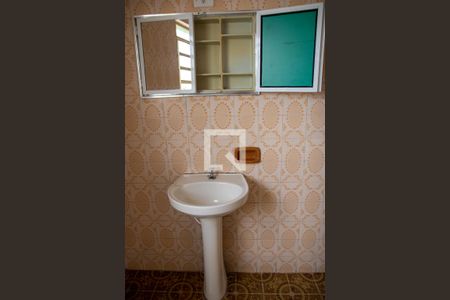 Casa para alugar com 100m², 3 quartos e 1 vagaBanheiro 1