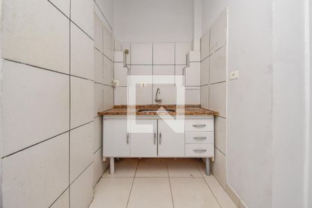 Cozinha de apartamento para alugar com 1 quarto, 30m² em Santa Efigênia, São Paulo