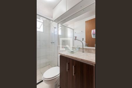 Banheiro de apartamento para alugar com 2 quartos, 42m² em Jardim Leopoldina, Porto Alegre