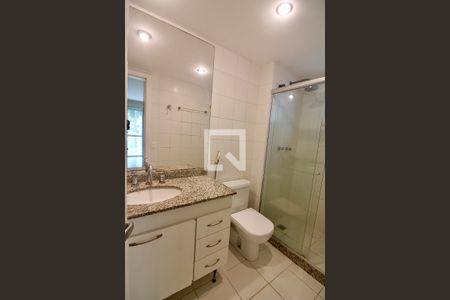 Apartamento para alugar com 105m², 2 quartos e 2 vagas Apartamento para alugar com 105m², 2 quartos e 2 vagasBanheiro da Suíte