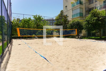 Apartamento para alugar com 105m², 2 quartos e 2 vagas Apartamento para alugar com 105m², 2 quartos e 2 vagasÁrea comum - Quadra de Vôlei