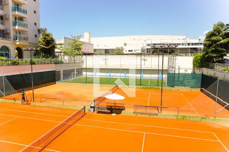 Apartamento para alugar com 105m², 2 quartos e 2 vagas Apartamento para alugar com 105m², 2 quartos e 2 vagasÁrea comum - Quadra