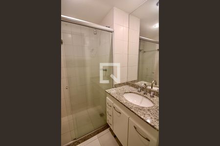 Apartamento para alugar com 105m², 2 quartos e 2 vagas Apartamento para alugar com 105m², 2 quartos e 2 vagasBanheiro Social