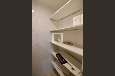 Apartamento para alugar com 105m², 2 quartos e 2 vagas Apartamento para alugar com 105m², 2 quartos e 2 vagasDespensa