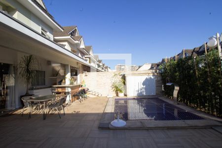 Casa de condomínio à venda com 220m², 5 quartos e 3 vagasÁrea de Lazer