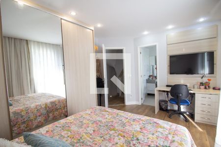 Casa de condomínio à venda com 220m², 5 quartos e 3 vagasSuíte 4