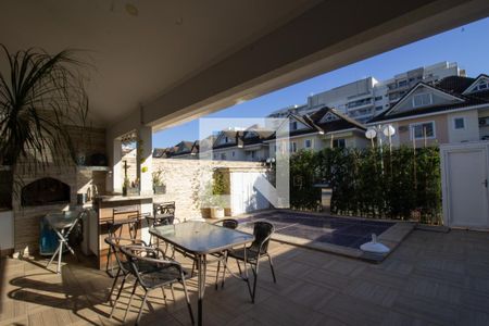 Casa de condomínio à venda com 220m², 5 quartos e 3 vagasÁrea de Lazer