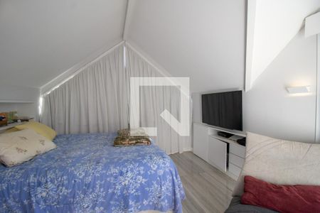 Casa de condomínio à venda com 220m², 5 quartos e 3 vagasSuíte 3