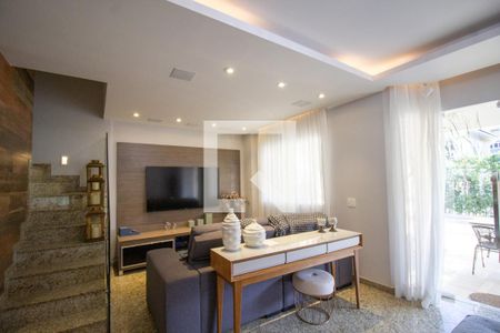 Sala de casa de condomínio à venda com 5 quartos, 220m² em Recreio dos Bandeirantes, Rio de Janeiro