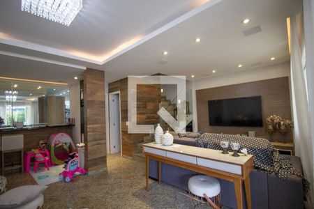 Sala de casa de condomínio à venda com 5 quartos, 220m² em Recreio dos Bandeirantes, Rio de Janeiro