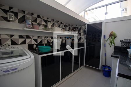 Casa de condomínio à venda com 220m², 5 quartos e 3 vagasÁrea de Serviço