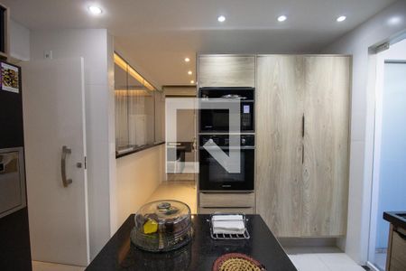 Casa de condomínio à venda com 220m², 5 quartos e 3 vagasCozinha